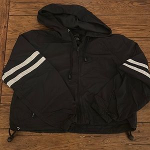 Forever 21 windbreaker zip up light wright jacket good condition cute size M